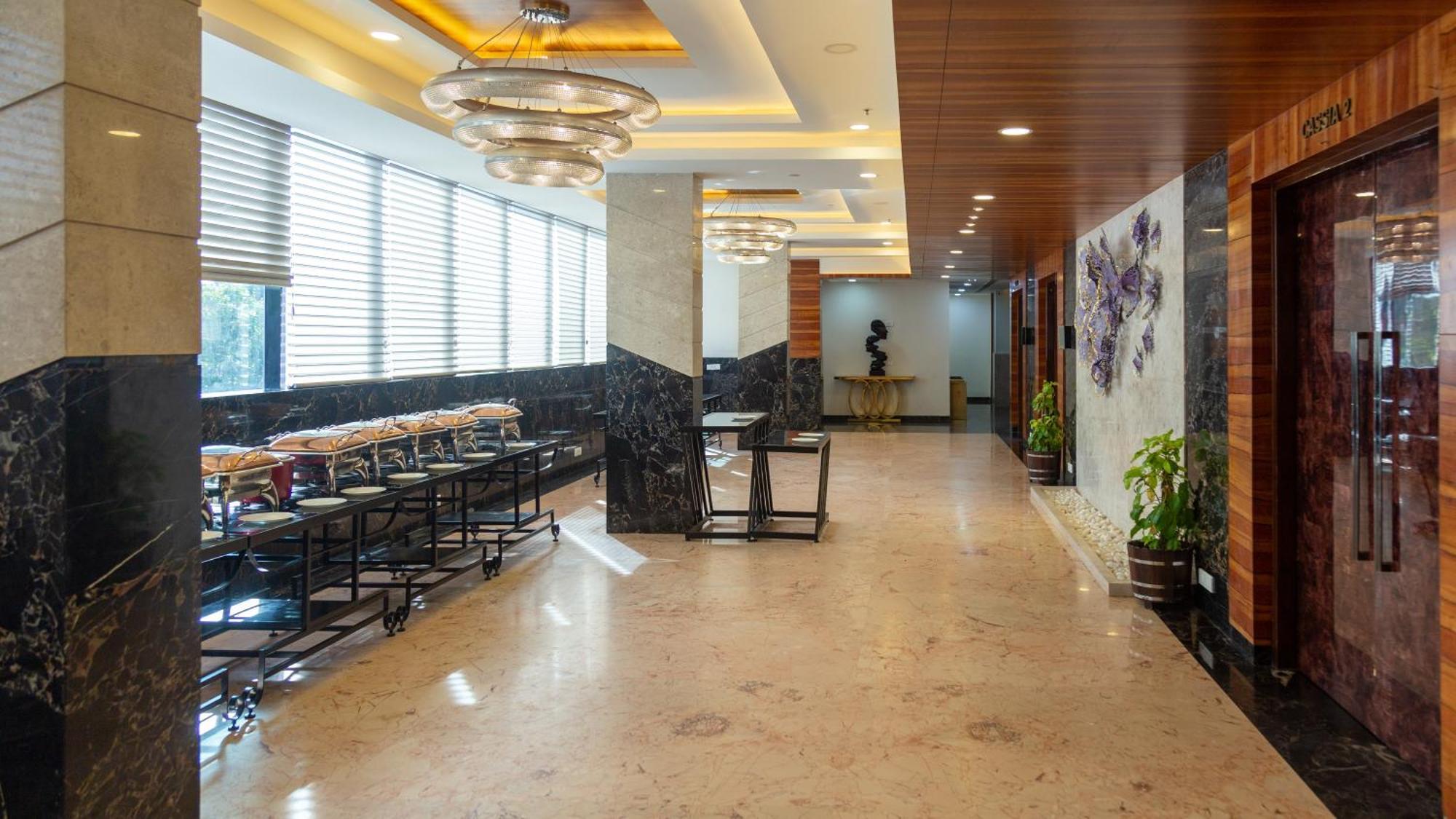 Hotel Park Elanza Chennai Bagian luar foto